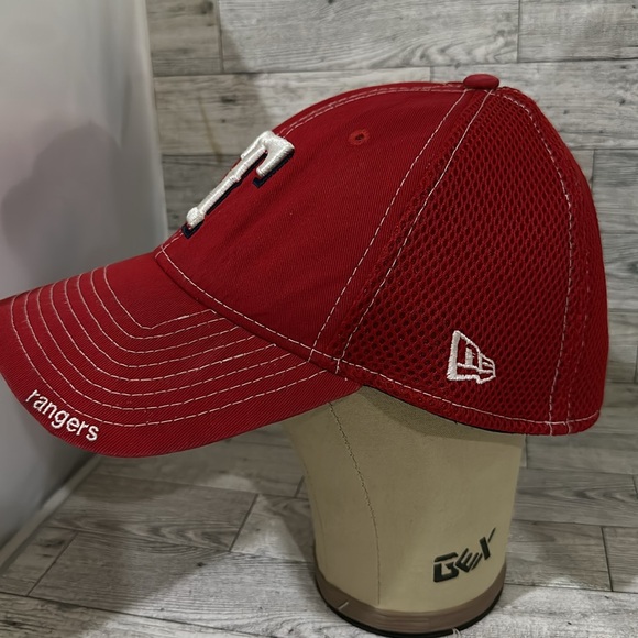 Texas Rangers red distressed fitted baseball cap hat size medium/ large - Picture 3 of 7